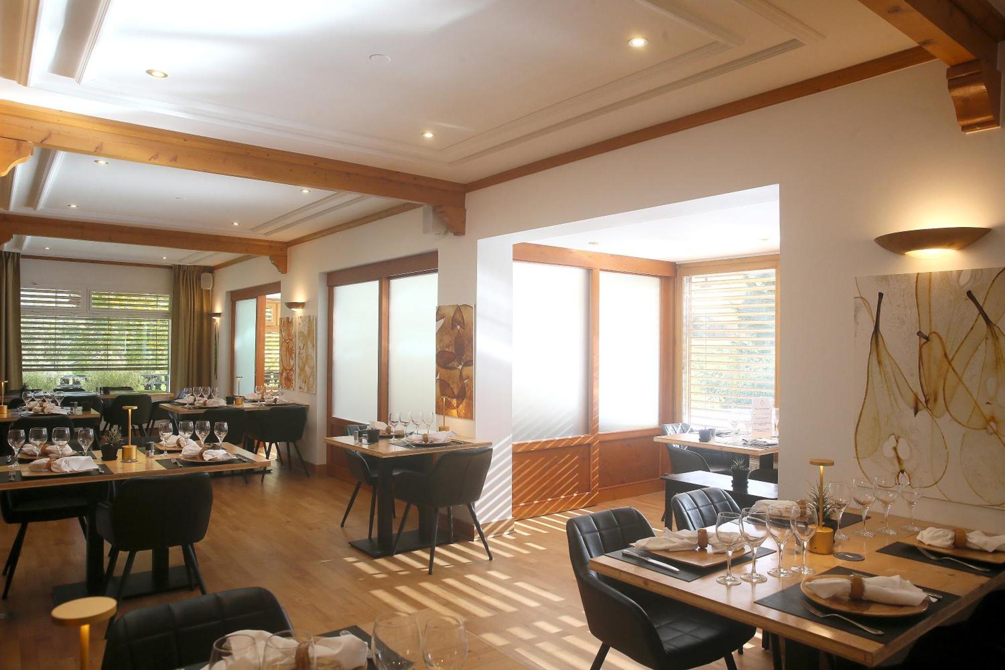 Hotel Restaurant La Buffe أوترانس المظهر الخارجي الصورة