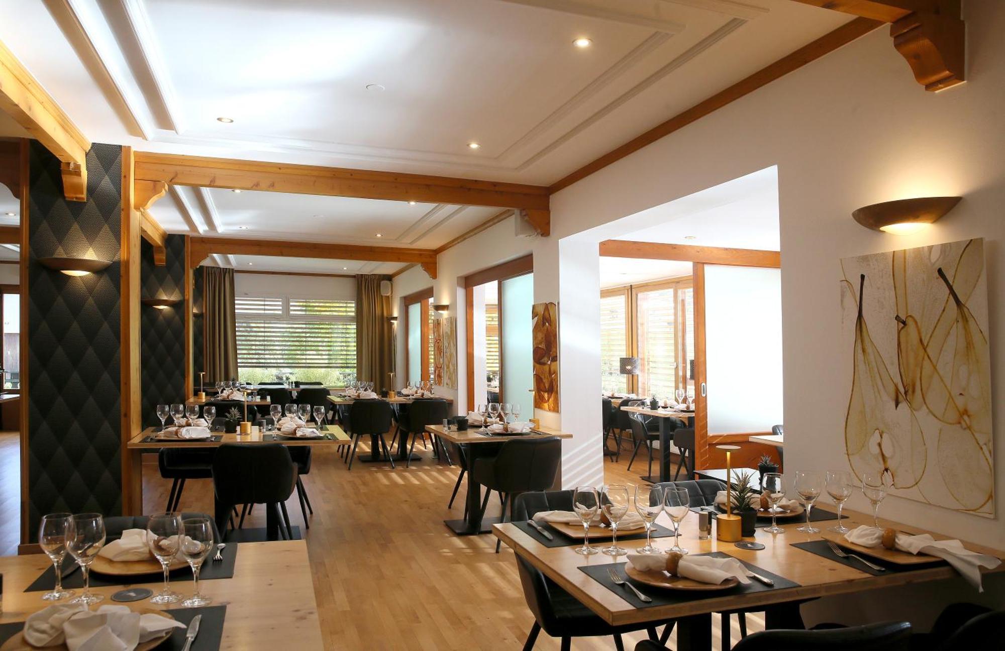 Hotel Restaurant La Buffe أوترانس المظهر الخارجي الصورة