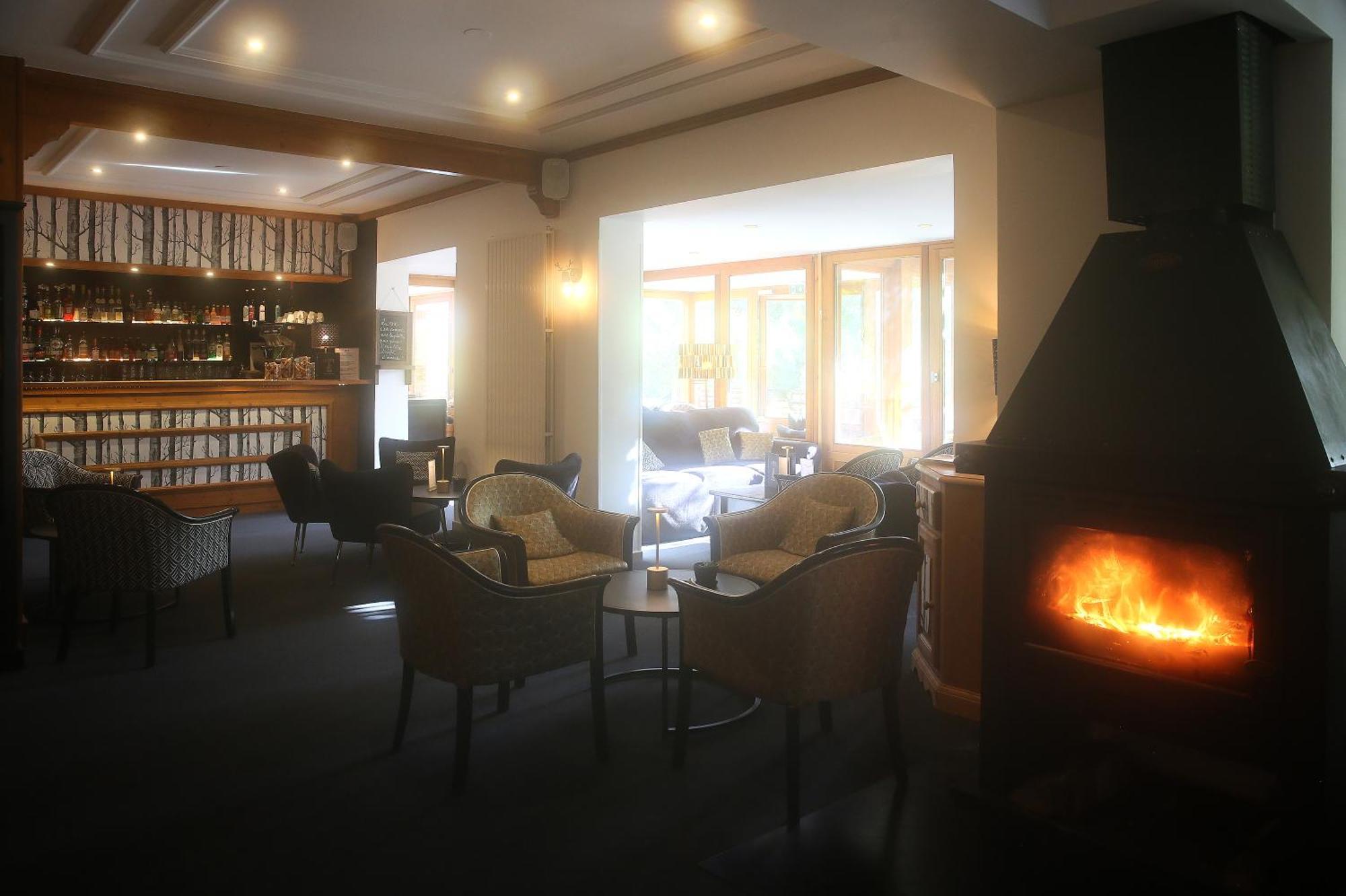 Hotel Restaurant La Buffe أوترانس المظهر الخارجي الصورة